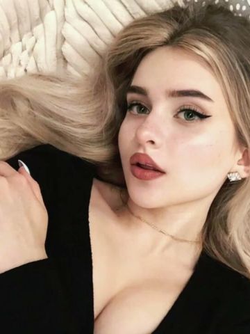 Моника Первое свидание фото 2